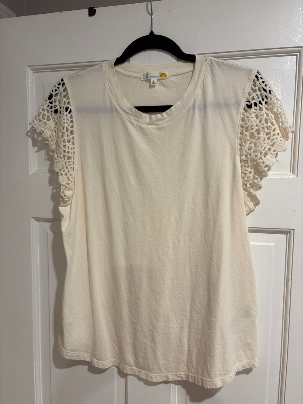 C&C California Cream Crochet Flutter Sleeve Tank